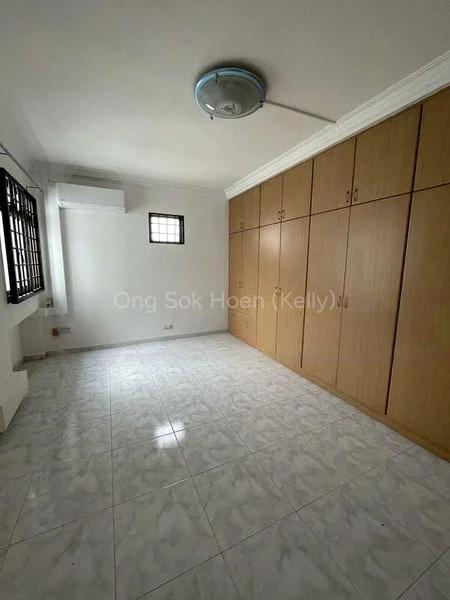 5 Room (5I) HDB for Sale in  657 Woodlands Ring Road - Image 3